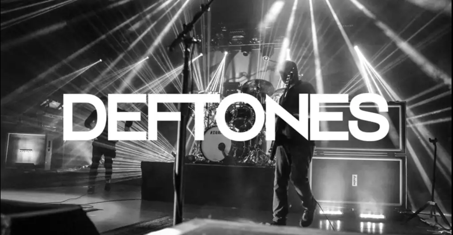 Deftones cherry. Deftones. Дефтонс обложка. Deftones обои. Deftones 2000.